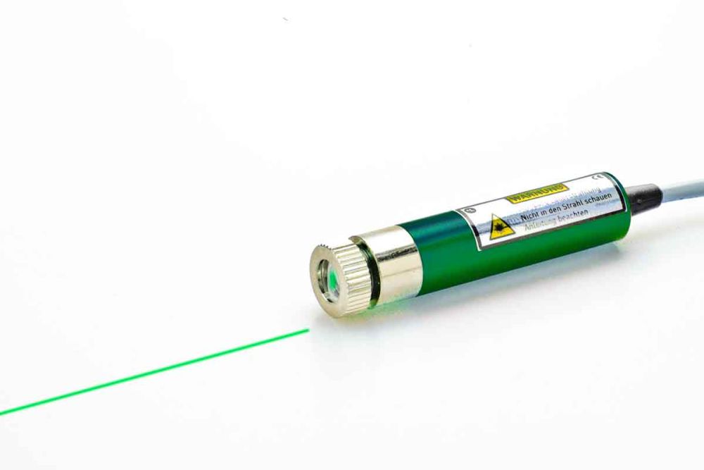 Linienlasermodul 5 mW GRÜN 12 - 30 VDC, justierbarer Fokus, isoliert